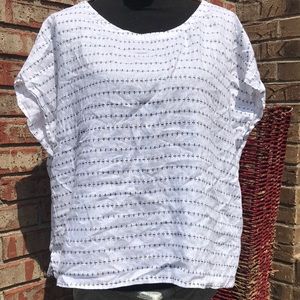 🪙🚨B2G1 CYNTHIA ROWLEY White Bumblebee Sleeveless Linen Buttoned Back Blouse